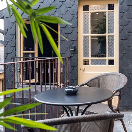 Suites Mana- Studio Art Ducal Avec Terrasse Sur L'Arriere De La Place Ducale Parking Inclus Charleville-Mézières Eksteriør billede