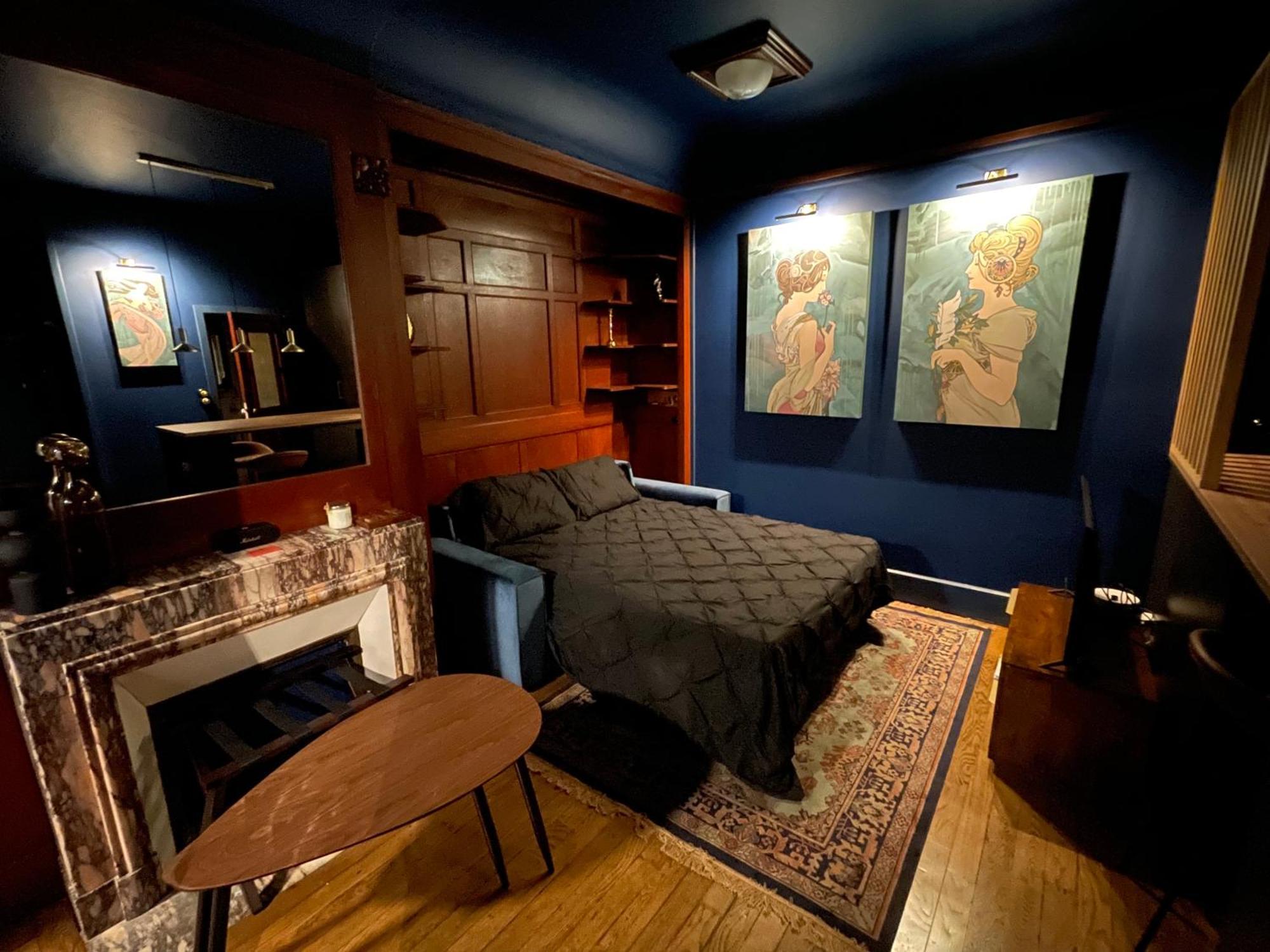 Suites Mana- Studio Art Ducal Avec Terrasse Sur L'Arriere De La Place Ducale Parking Inclus Charleville-Mézières Eksteriør billede